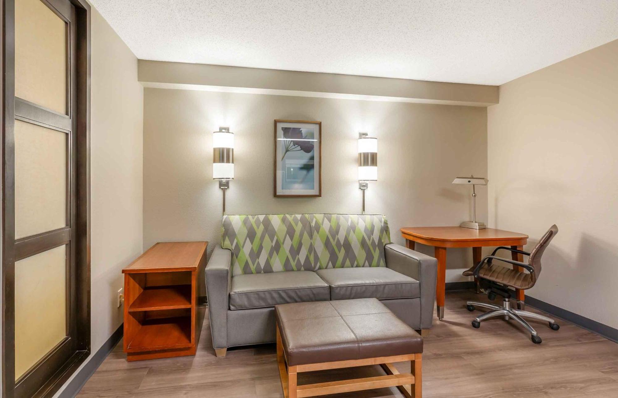 Extended Stay America Premier Suites - Cleveland - Independence Εξωτερικό φωτογραφία