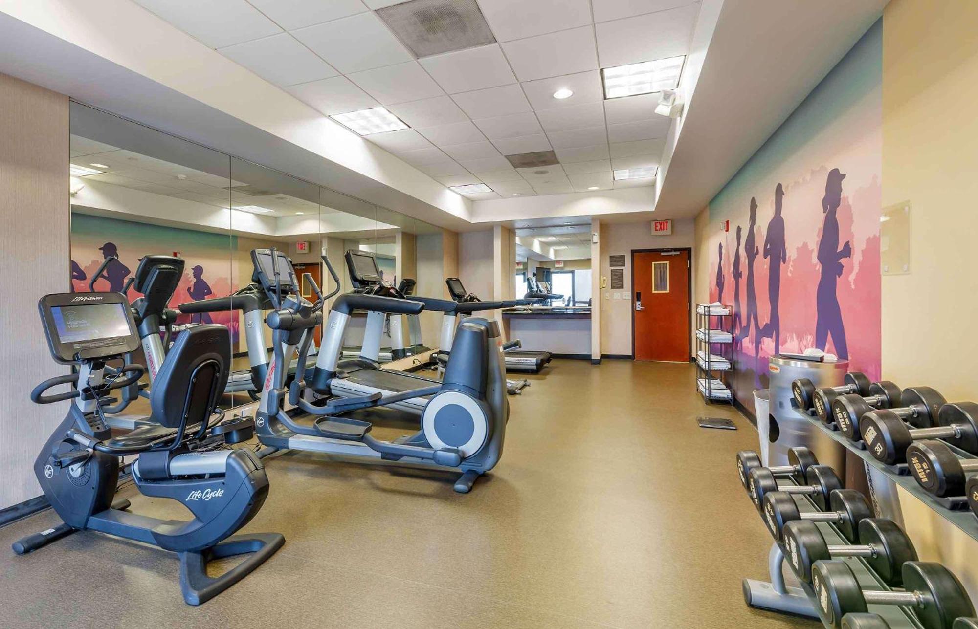 Extended Stay America Premier Suites - Cleveland - Independence Εξωτερικό φωτογραφία